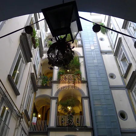 ベッド・アンド・ブレックファスト プレビスチオ ナポリ